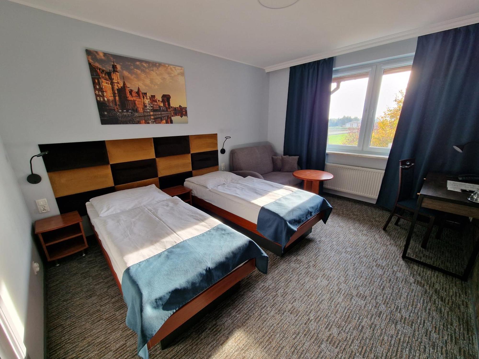 Hotel Podroznik Koszuty Exteriör bild